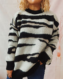 Autumn and winter Thickened Contrasting Irregular Striped Pullover Crew Neck Sweater