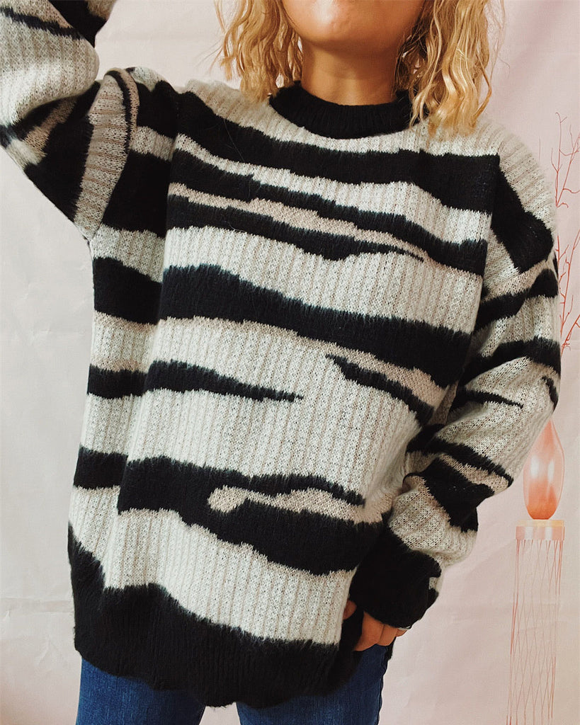 Autumn and winter Thickened Contrasting Irregular Striped Pullover Crew Neck Sweater