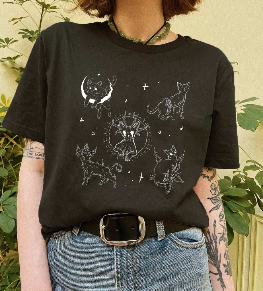 Fantasy Cats Witch Printed Casual Oversized T-Shirt-black