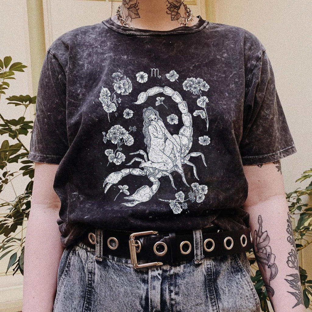 SCORPIO Goddess Printed Casual Oversized T-Shirt